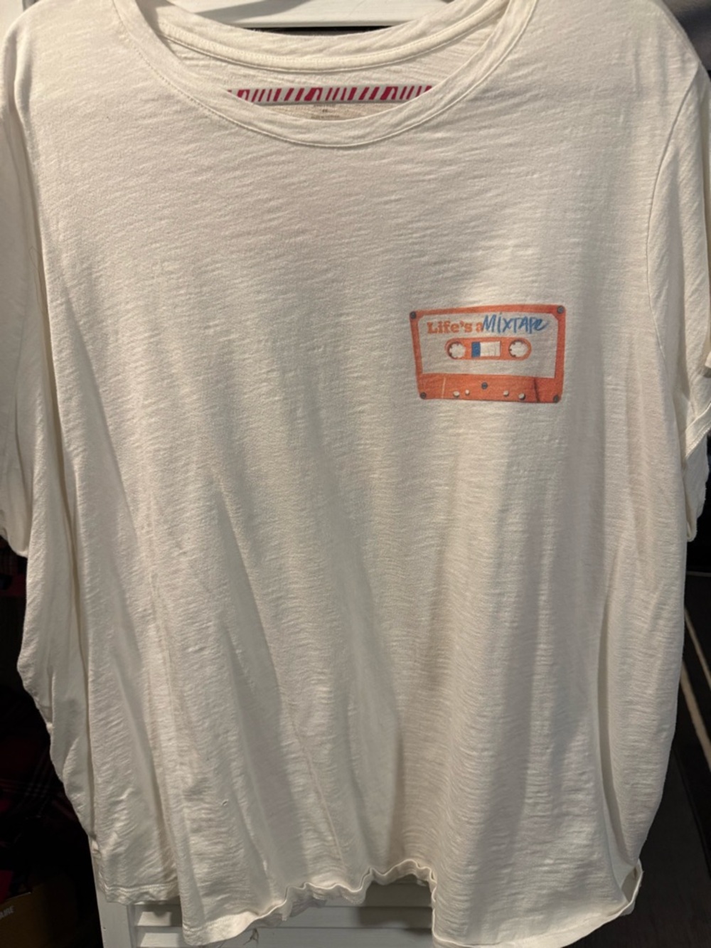 4X Womens Old Navy Off White Short-Sleeve Tee with Orange Cassette Graphic